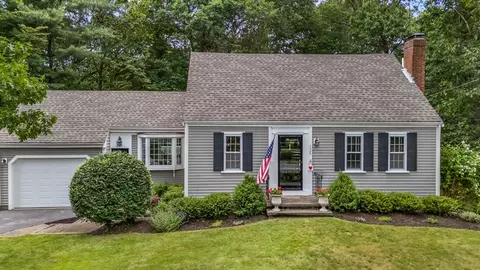 125 Grove St, Norwell, MA 02061