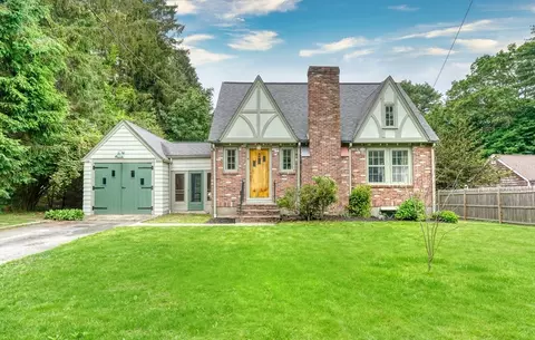 33 Mill St, Westwood, MA 02090