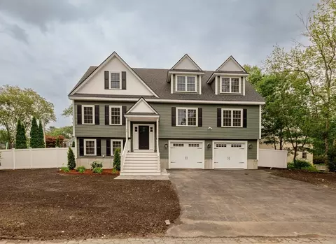 34 Torre St, Reading, MA 01867