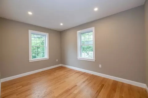 34 Torre St, Reading, MA 01867 photo 11