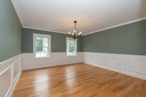 34 Torre St, Reading, MA 01867 photo 13