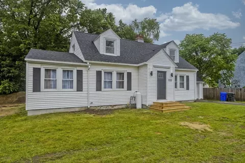 1362 Page Blvd, Springfield, MA 01104 photo 2