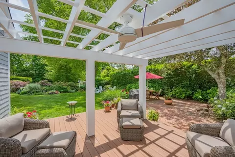5 Putnam Ave, Cotuit, MA 02635 photo 4