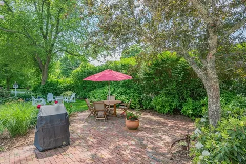 5 Putnam Ave, Cotuit, MA 02635 photo 8