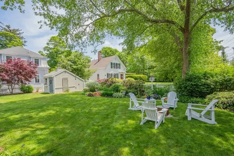 5 Putnam Ave, Cotuit, MA 02635 photo 7