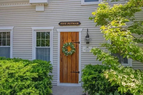5 Putnam Ave, Cotuit, MA 02635 photo 2