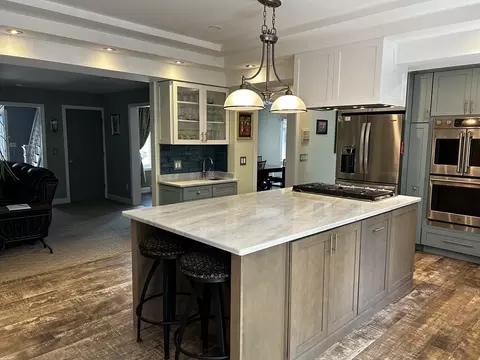 16 Pinehurst Ave, Dracut, MA 01826 photo 3