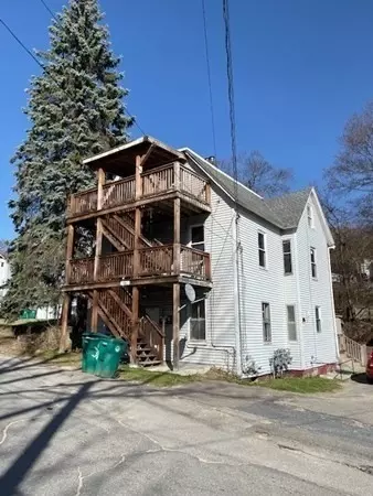 376 Elm St, Fitchburg, MA 01420