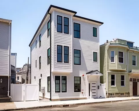 304 Paris St #101, Boston, MA 02128