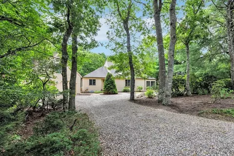 9 North Way, Mashpee, MA 02649 photo 2