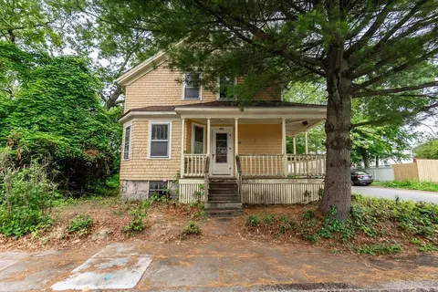 270 Garden St, Fall River, MA 02720