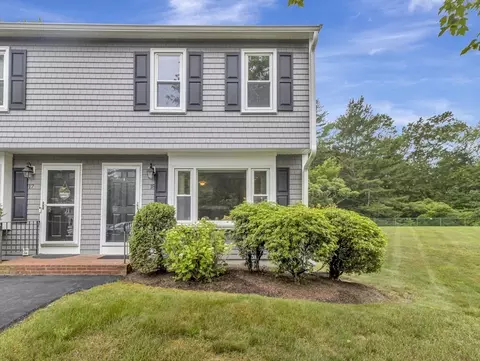 18 Sharron Dr #18, Easton, MA 02375