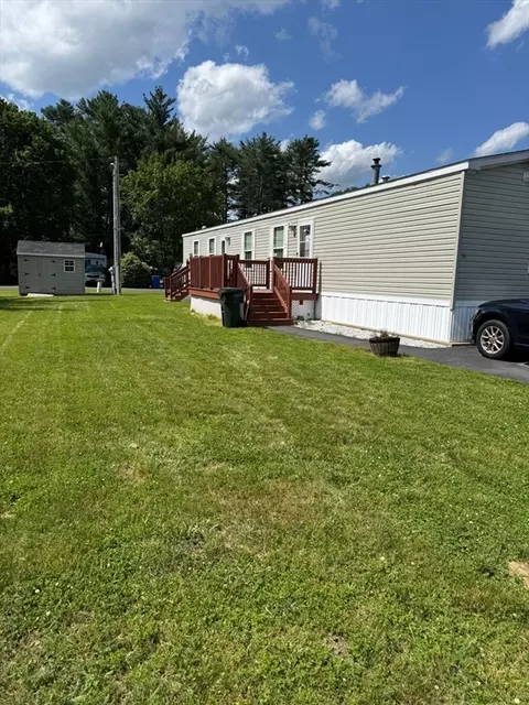 34 Conifer Pl, Londonderry, NH 03038