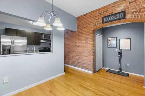 80 Beaumont St #101, Boston, MA 02124