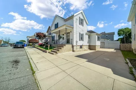 89 Lafayette St, Fall River, MA 02723 photo 2