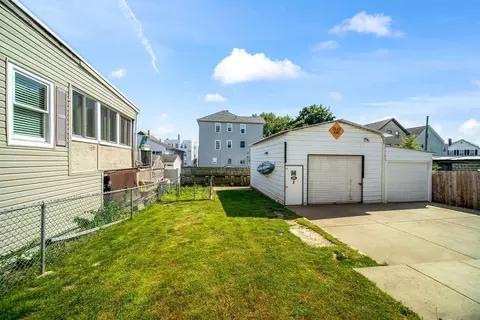 89 Lafayette St, Fall River, MA 02723 photo 5