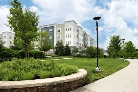 120 University Ave #2202, Westwood, MA 02090