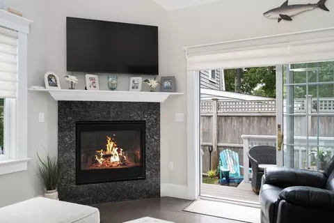 675 Main St #C1, Cotuit, MA 02635 photo 11