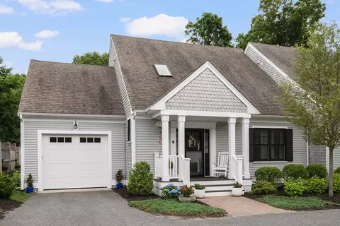 675 Main St #C1, Cotuit, MA 02635 photo 2