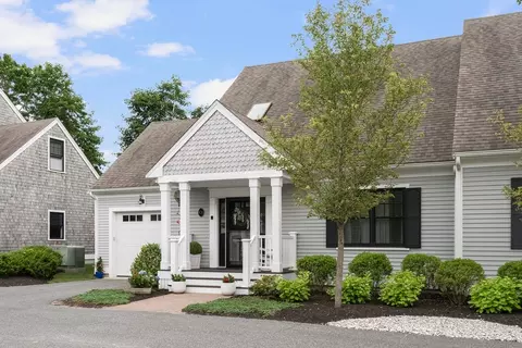 675 Main St #C1, Cotuit, MA 02635 photo 3