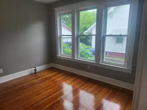 212 Marsden St, Springfield, MA 01109 photo 13