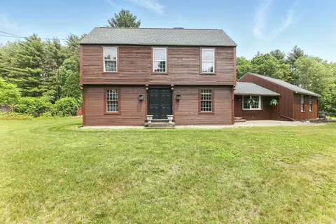 247 Franklin St, Belchertown, MA 01007