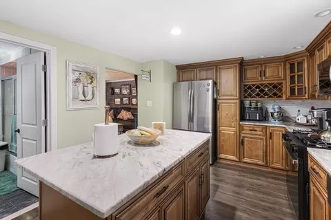 506 Snell St, Fall River, MA 02721 photo 5