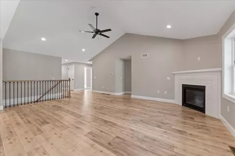 6 Nicols Way #6, Easthampton, MA 01027 photo 3