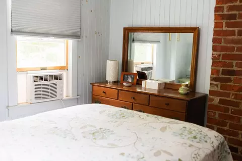 Bedroom - 9 Dresden Ave, Wareham, MA 02571 photo 5 of 7