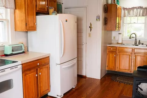 Kitchen - 9 Dresden Ave, Wareham, MA 02571 photo 1 of 1