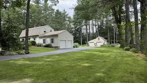 75 Leavitt Rd, Fremont, NH 03044