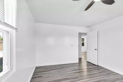 27 Hickory St, Springfield, MA 01105 photo 13