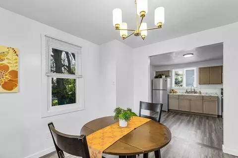 27 Hickory St, Springfield, MA 01105 photo 17