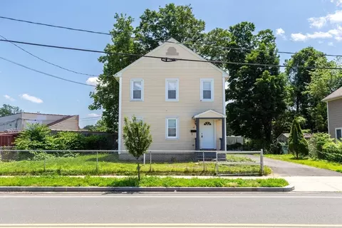 27 Hickory St, Springfield, MA 01105 photo 5