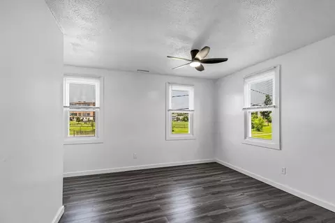 27 Hickory St, Springfield, MA 01105 photo 12