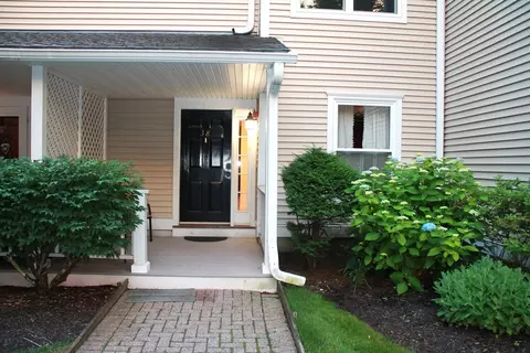 38 Hammond Pl #38, Woburn, MA 01801