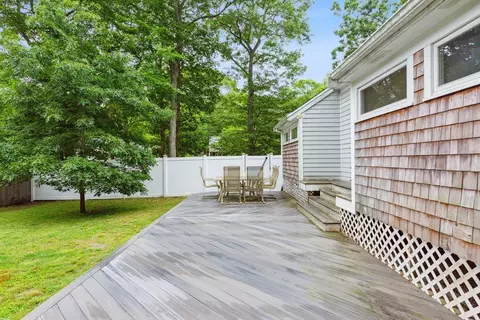 9 Jones Rd, Mashpee, MA 02649 photo 11