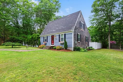 9 Jones Rd, Mashpee, MA 02649 photo 4