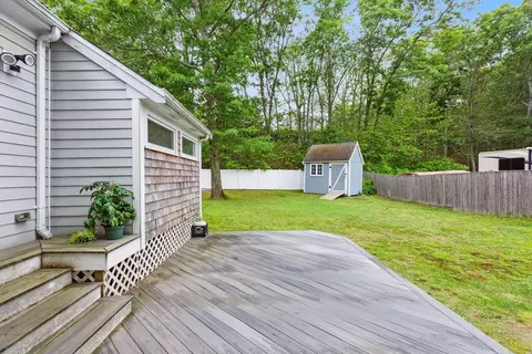 9 Jones Rd, Mashpee, MA 02649 photo 12