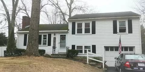 17 Pine Ridge Dr, Ayer, MA 01432 photo 2