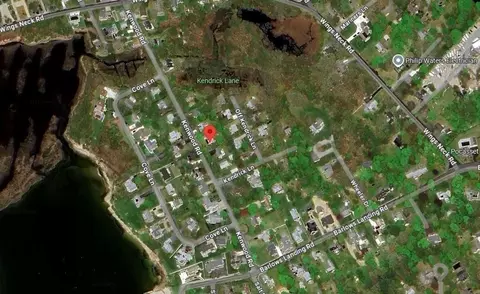 34 Kenwood Rd, Pocasset, MA 02559