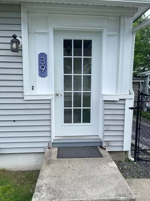 39 Barnard Rd, Worcester, MA 01605 photo 2