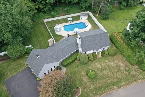92 Forest Rd, Agawam, MA 01001