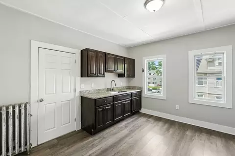 782 Sumner Ave, Springfield, MA 01108 photo 5