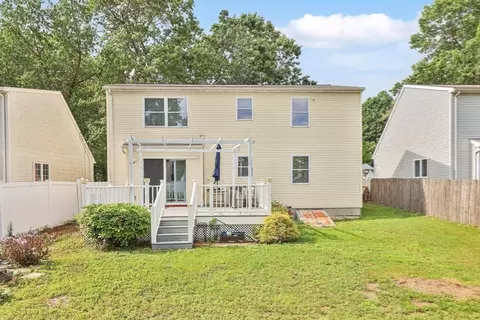 Exterior - 45 Olney Ave, Springfield, MA 01119 photo 5 of 9