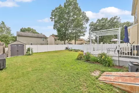 Exterior - 45 Olney Ave, Springfield, MA 01119 photo 7 of 9