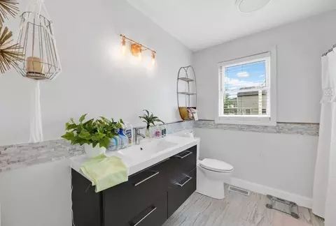 Bath - 45 Olney Ave, Springfield, MA 01119 photo 1 of 2