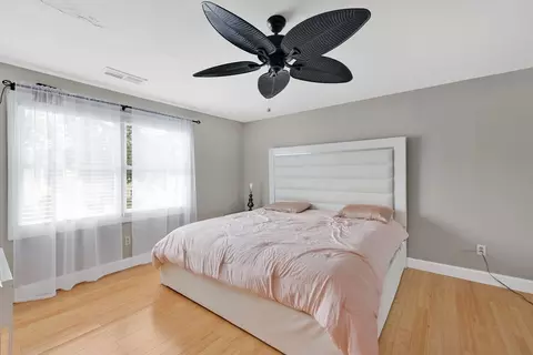 Bedroom - 45 Olney Ave, Springfield, MA 01119 photo 1 of 3