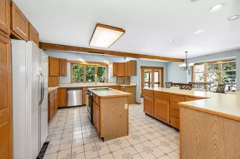 Kitchen - 8 Horseshoe Dr, Acton, MA 01720 photo 2 of 6