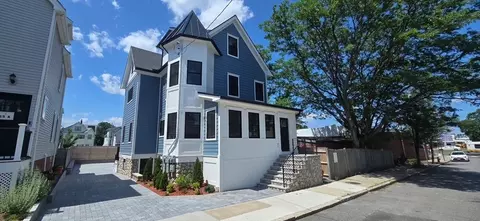 11 Macarthur St #B, Somerville, MA 02145